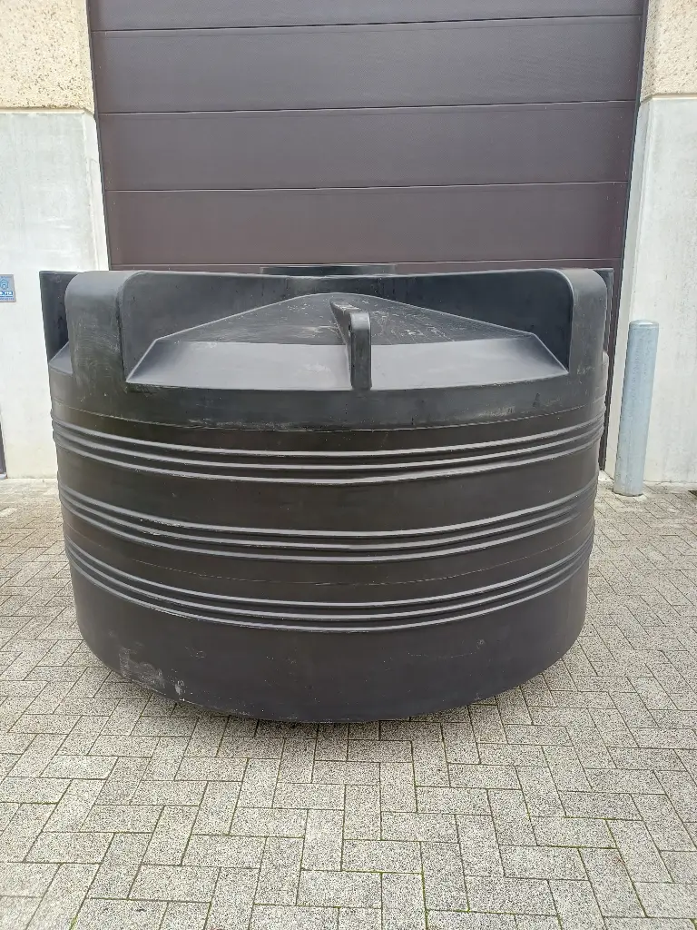 Citerne d'eau de pluie à enterrer 5000 litres