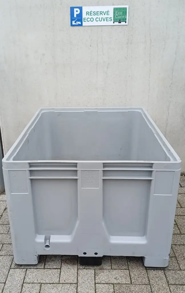 Caisse-palette plastique +-600 litres - Occasion (1200x1000x760 mm)