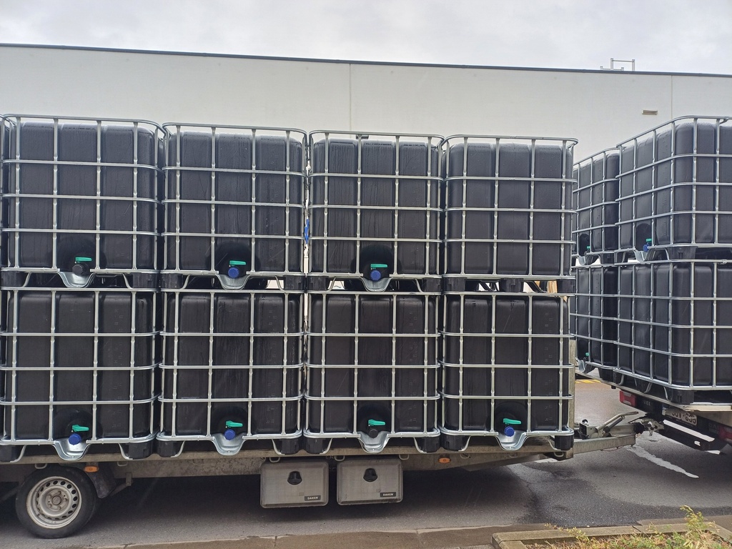​​​Cuve IBC 1000 litres rénovée - Noir ouverture 150mm - palette métallique "Greif"